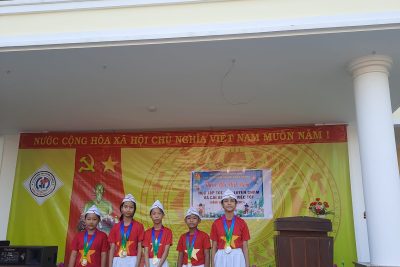 Liên đội trường TH Nghĩa Phương phát động phong trào Thiếu nhi Việt Nam: Học tập tốt, rèn luyện chăm và cài app Làm việc tốt.